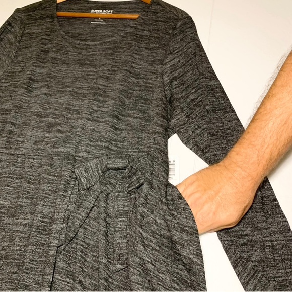 TORRID Women’s Dress, At The Knee, Faux Wrap, Black w/Heather Gray, Plus Sz. 2X - Picture 14 of 16